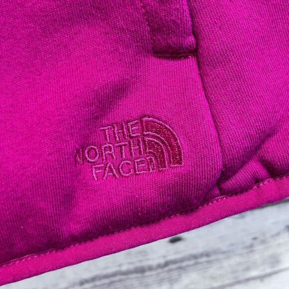 The North Face Reversible Caroluna Quilted Hooded Vest - Picture 5 of 12